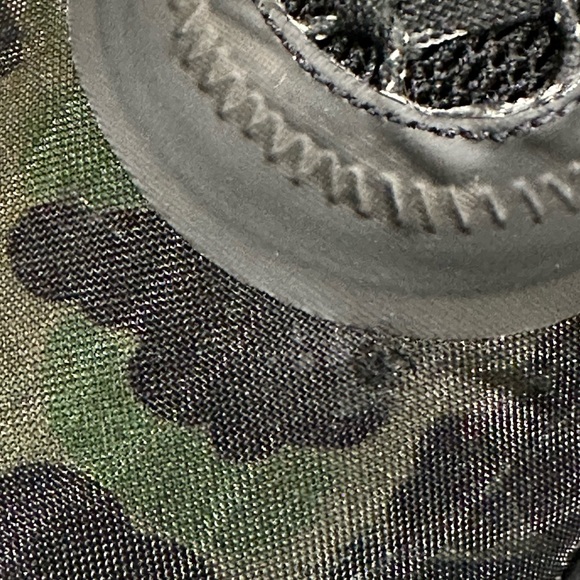 Nike Men's Air Max 2090 SP, "Infrared Duck Camo", size 11 - Picture 6 of 15